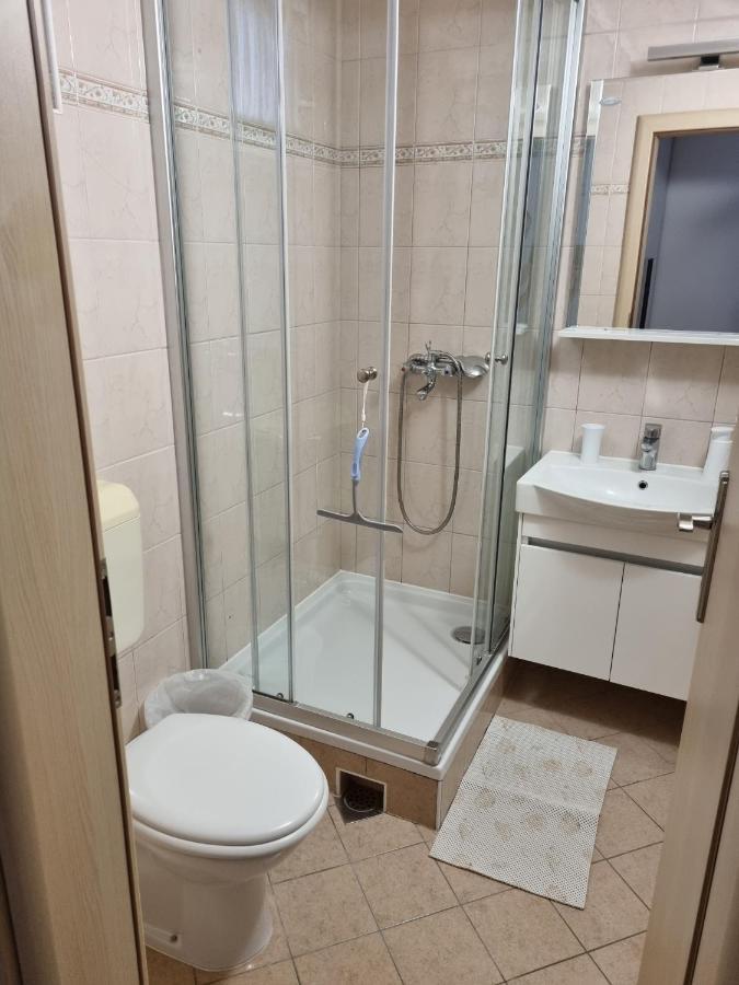 Guesthouse Dominovic Брела Экстерьер фото